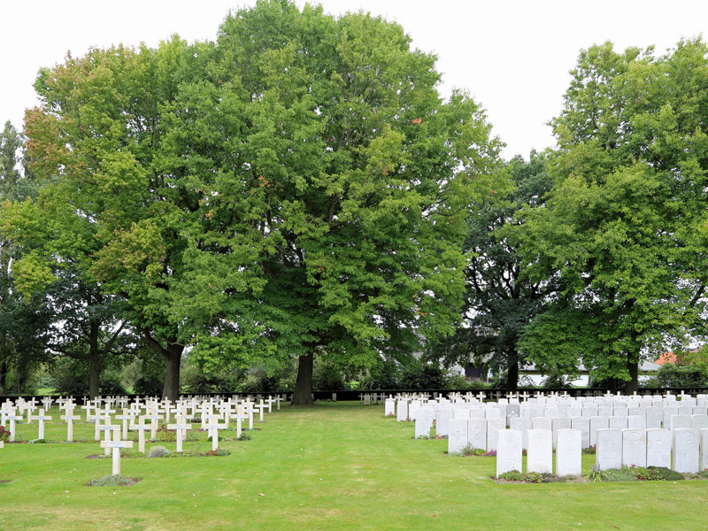 Visit Poperinge during our battlefield tours